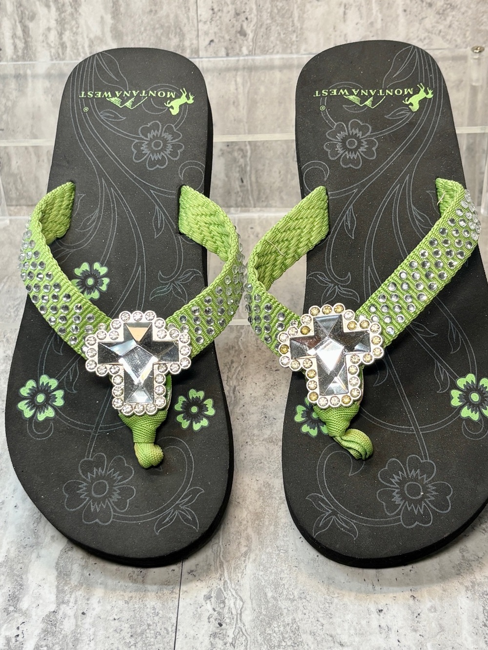 Montana West Green Rhinestone Cross Wedge Thong Flip Flops Sandals Sz 8